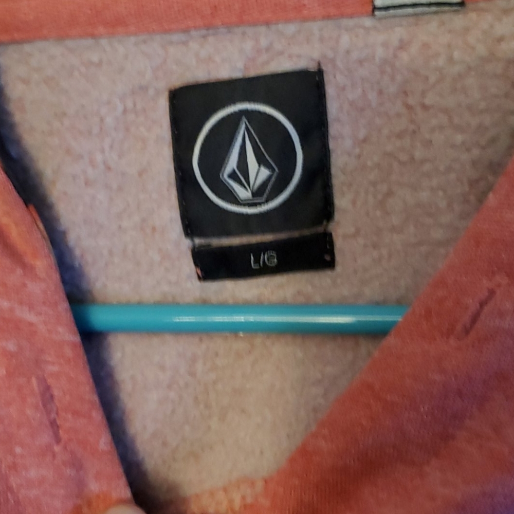 Volcom Hoodie - Picture 2 of 3